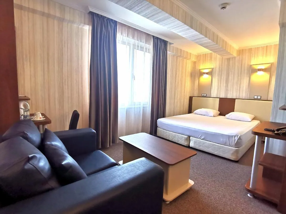 Elate Plaza Hotel Sofia 3*,