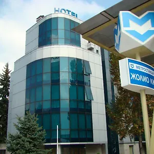 Latinka Otel